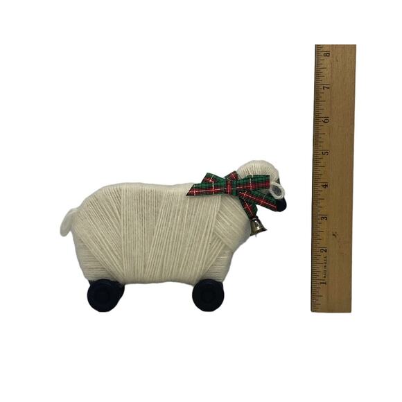 Primitive Wooly Lamb Sheep Holiday Figurine on Wheels Wood Body Bell Bow Vintage - Picture 14 of 15